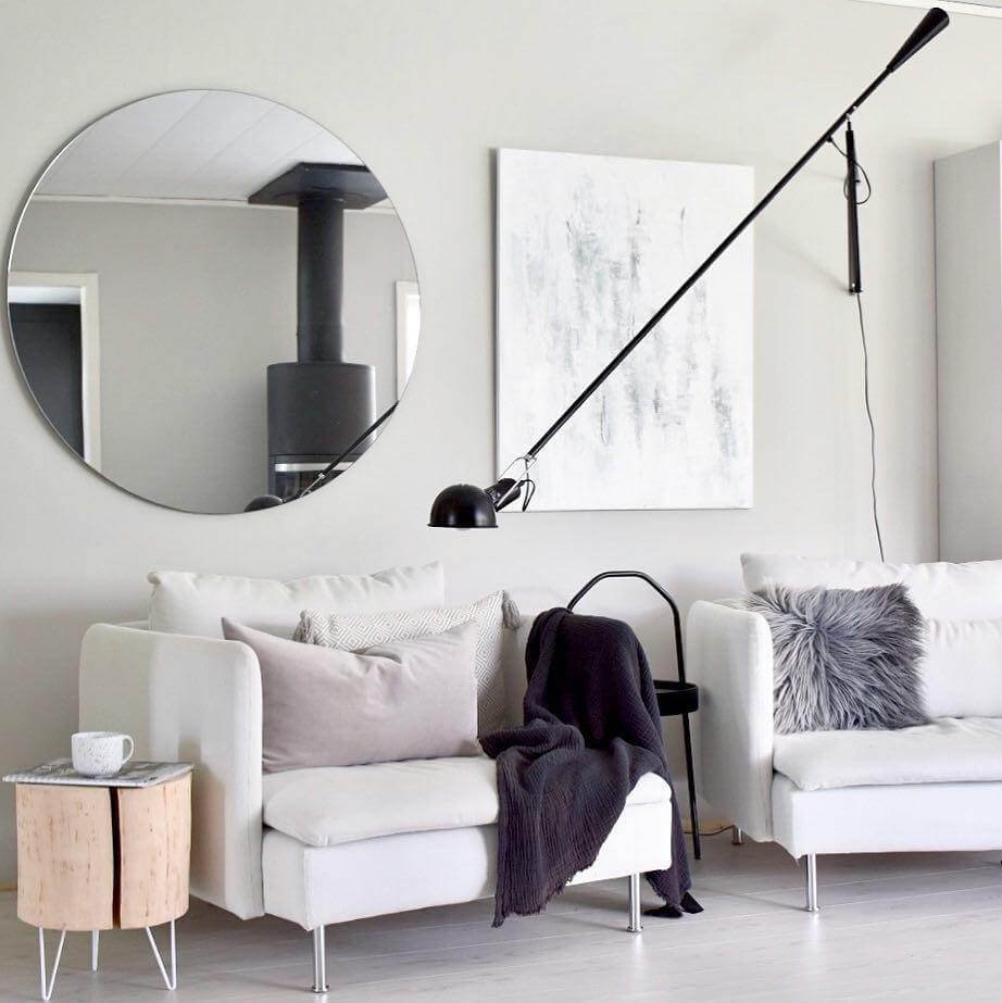 Long Arm Art Plug-In Wall Light